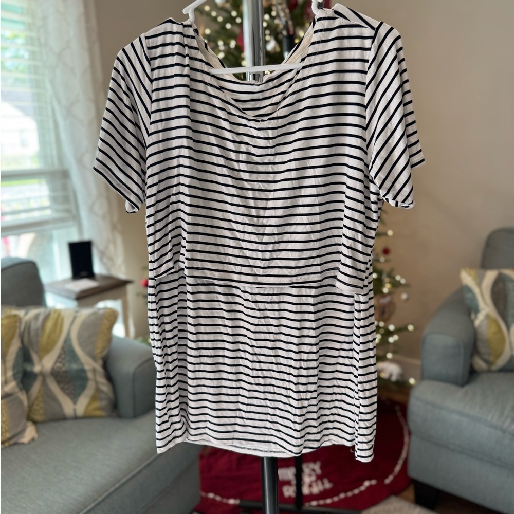 Breastfeeding Classic Black and White Striped Short Sleeve Tee